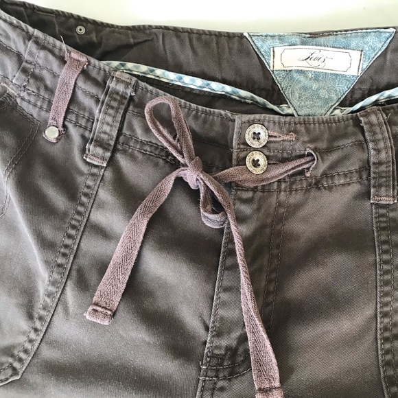 Levi’s Cargo Pants - Picture 2 of 8